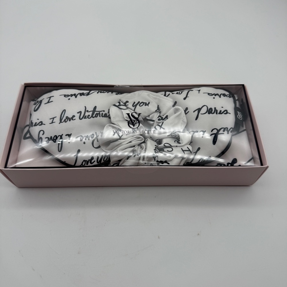 VICTORIA'S SECRET Satin Pillow Case Eye Mask Scrunchie Set Script New - Picture 5 of 5